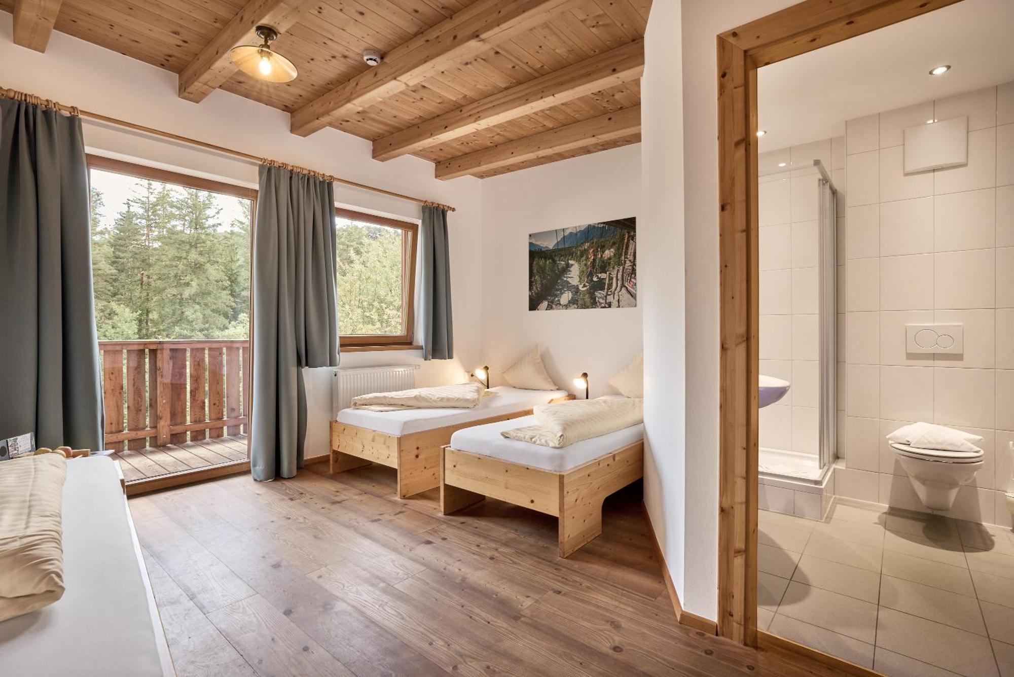 Готель Area 47 - Tirol Етцтал-Банхоф Екстер'єр фото